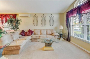 Villa w/private pool in Gated Resort near Disney!